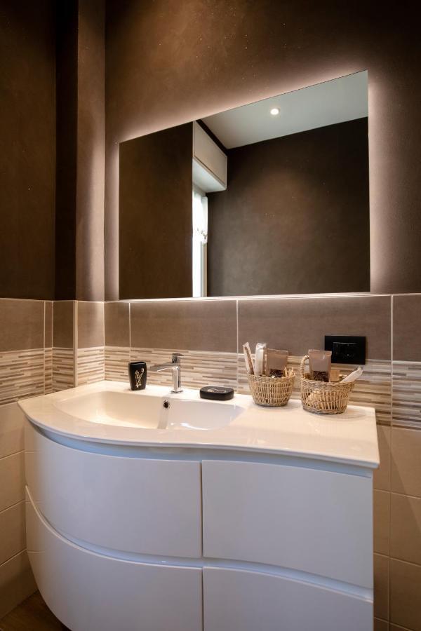 La Lupa Apartment - In The Heart Of Aosta With Car Box Exterior photo