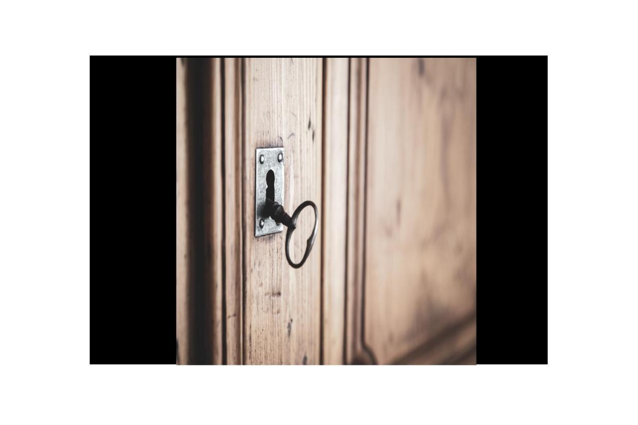 La Lupa Apartment - In The Heart Of Aosta With Car Box Exterior photo